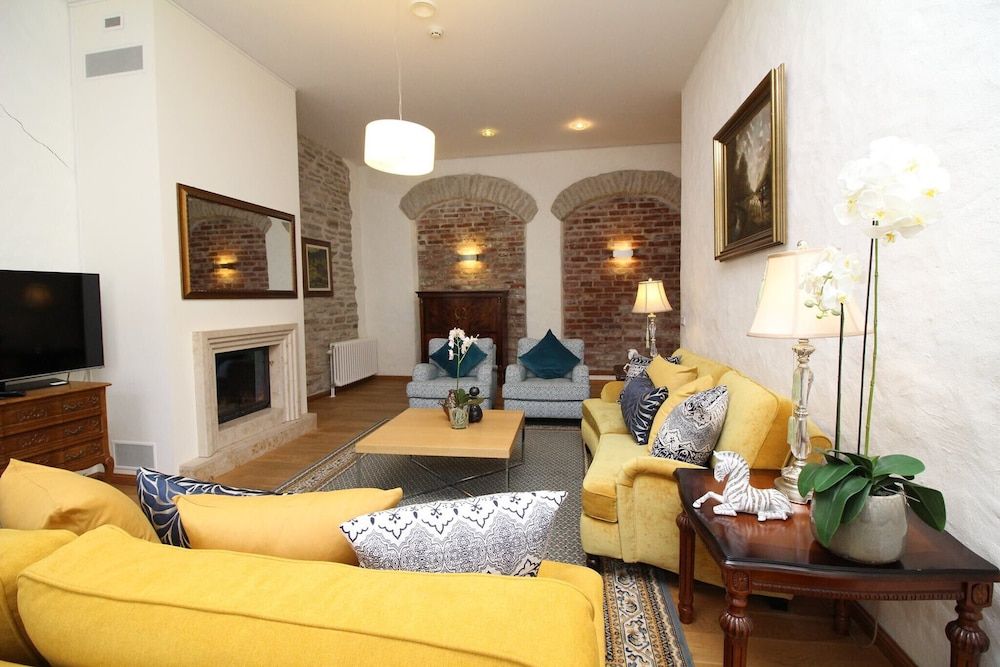 Tallinn City Apartments Toompea Old Town Apartment, 3 Bedrooms, Sauna 37