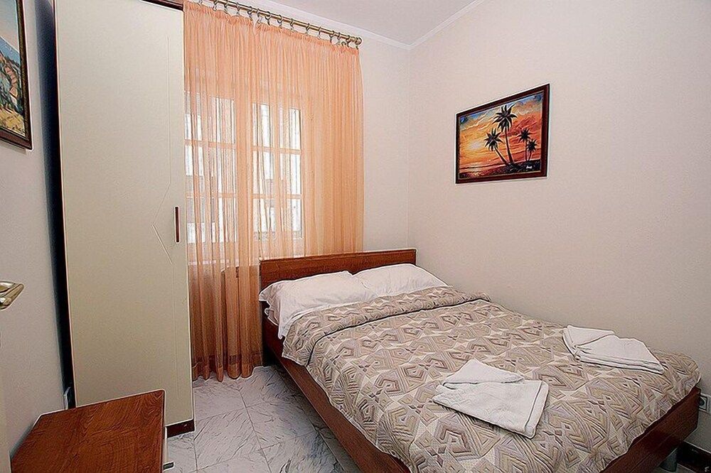 Apartment, Sea View (J)