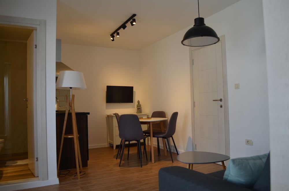 Design Apartment, 1 Queen Bed with Sofa bed