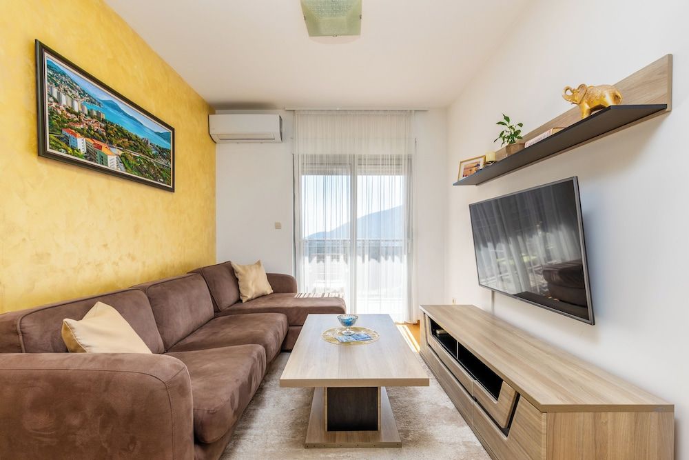 Apart Hotel MS Katunjanin Apartment, 1 Bedroom 55