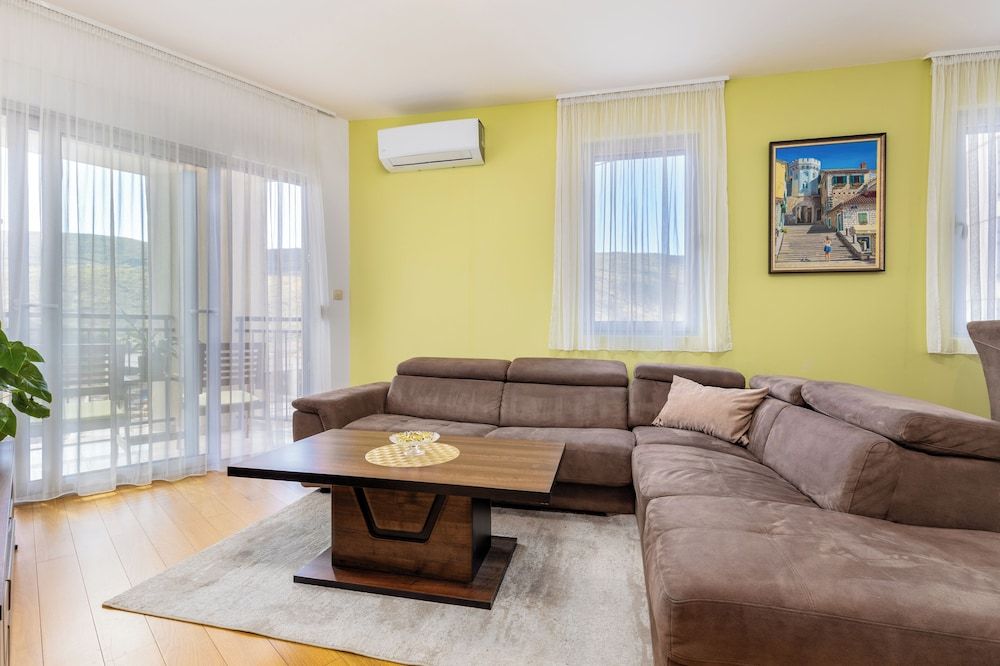 Apart Hotel MS Katunjanin Apartment, 1 Bedroom 52