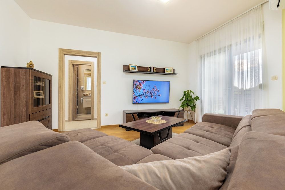 Apart Hotel MS Katunjanin Apartment, 1 Bedroom 51