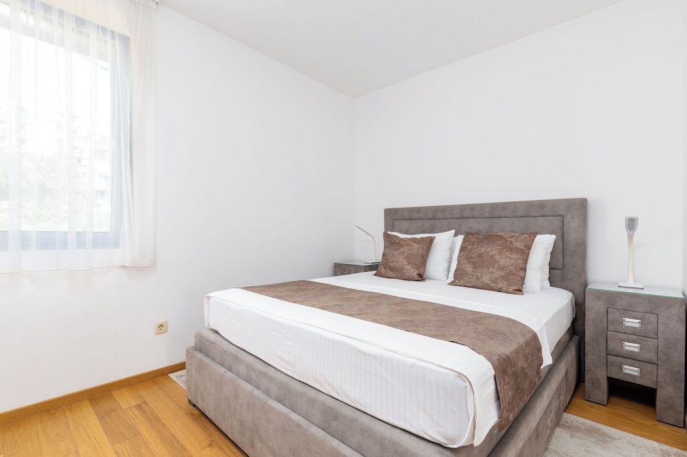 Apart Hotel MS Katunjanin