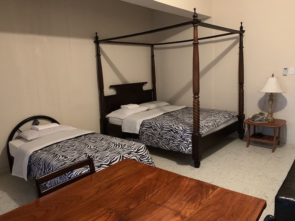 Yvonne's Hotel