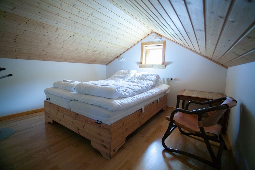 Family House, 4 Bedrooms (Black House)