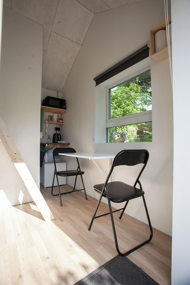 Standard Studio (HV36-4)