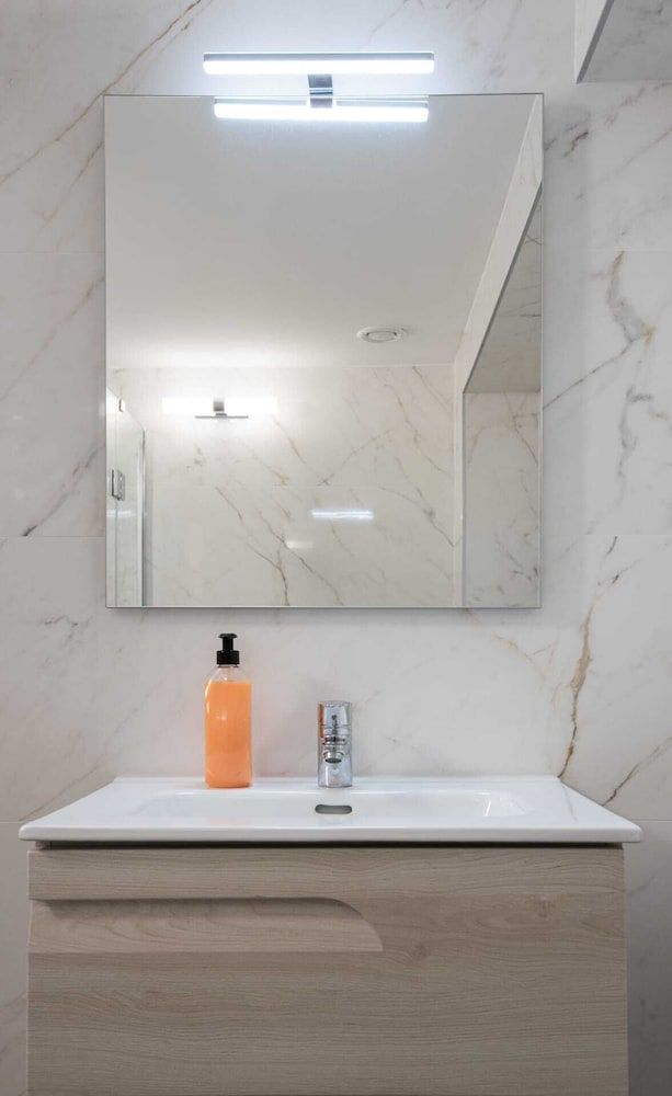 Riviera Suites - Hosted by Sweetstay Basic Apartment, 1 Double Bed with Sofa bed, Sea View 17