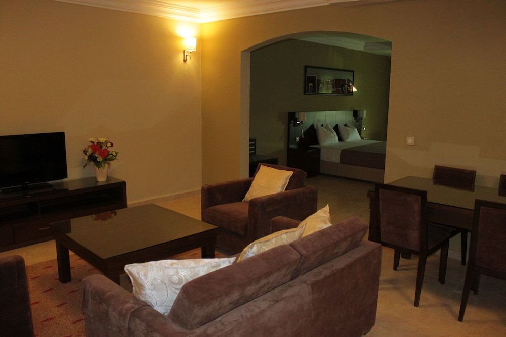 MauriCenter Hotel Deluxe Suite, 1 Double Bed, Non Smoking 8