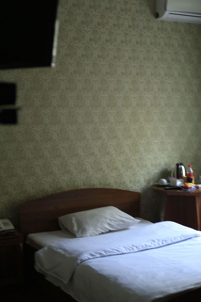 Standard Single Room, 1 Large Twin Bed, Non Smoking