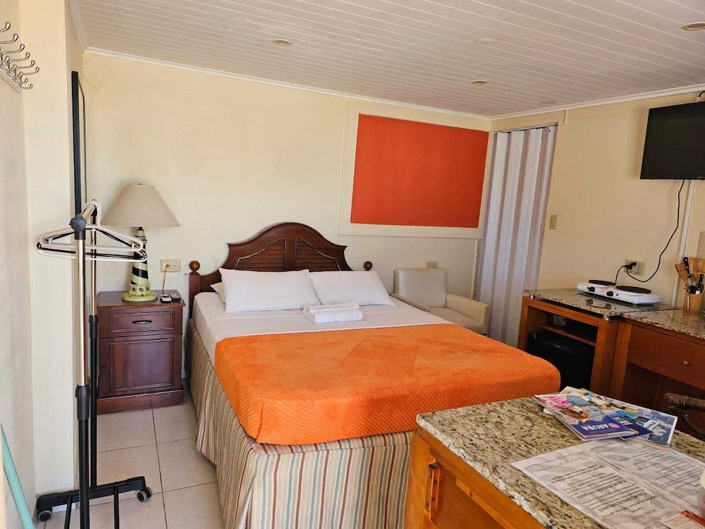 Standard Studio, 1 Queen Bed, Non Smoking
