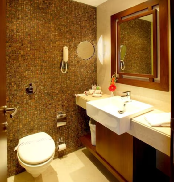 Superior Room Pool View