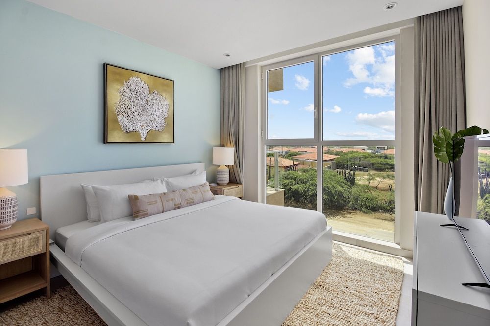 King and Queen Room, City View, Balcony