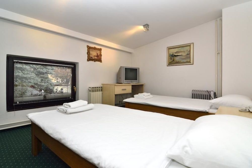 Classic Double or Twin Room, City View
