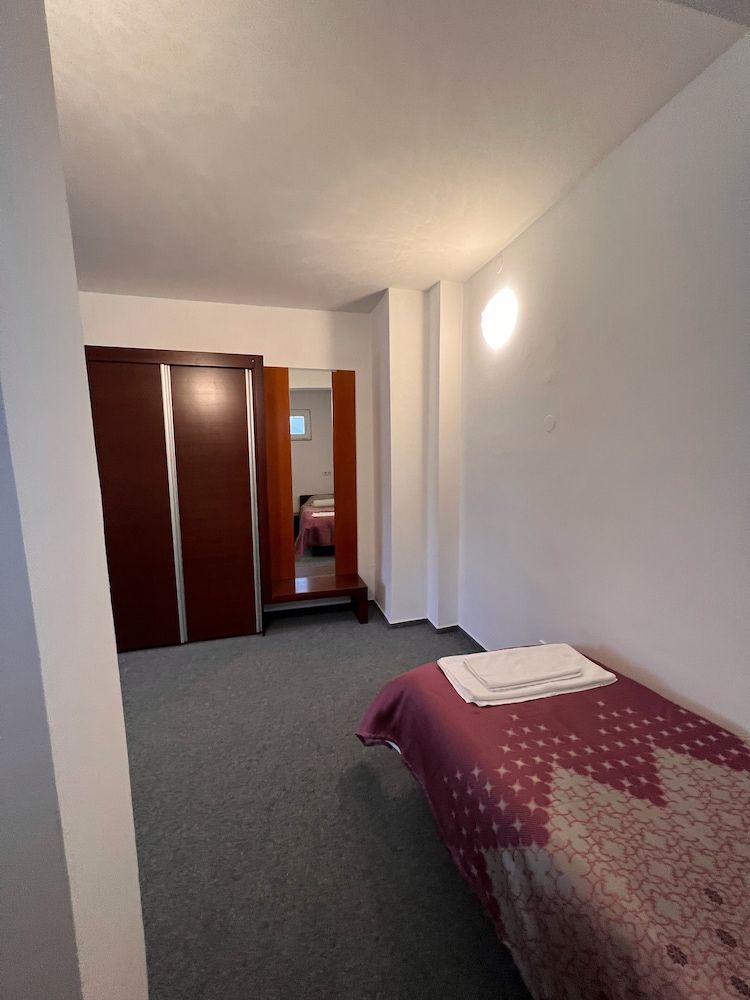 Classic Single Room