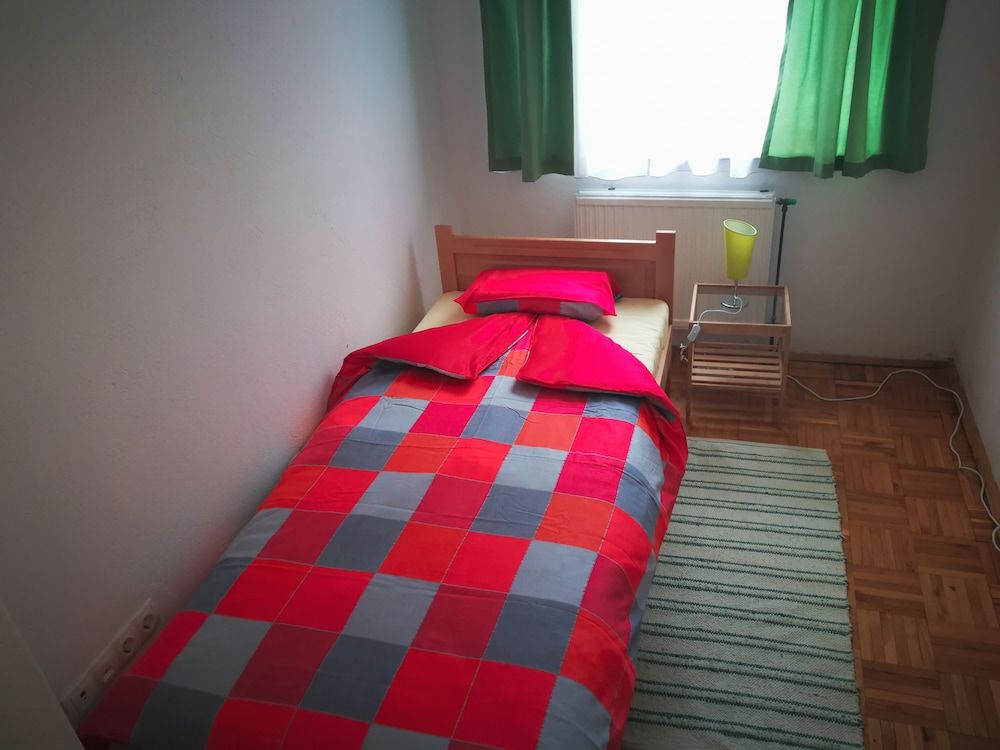 Deluxe Apartment, 2 Bedrooms, Balcony, Mountain View