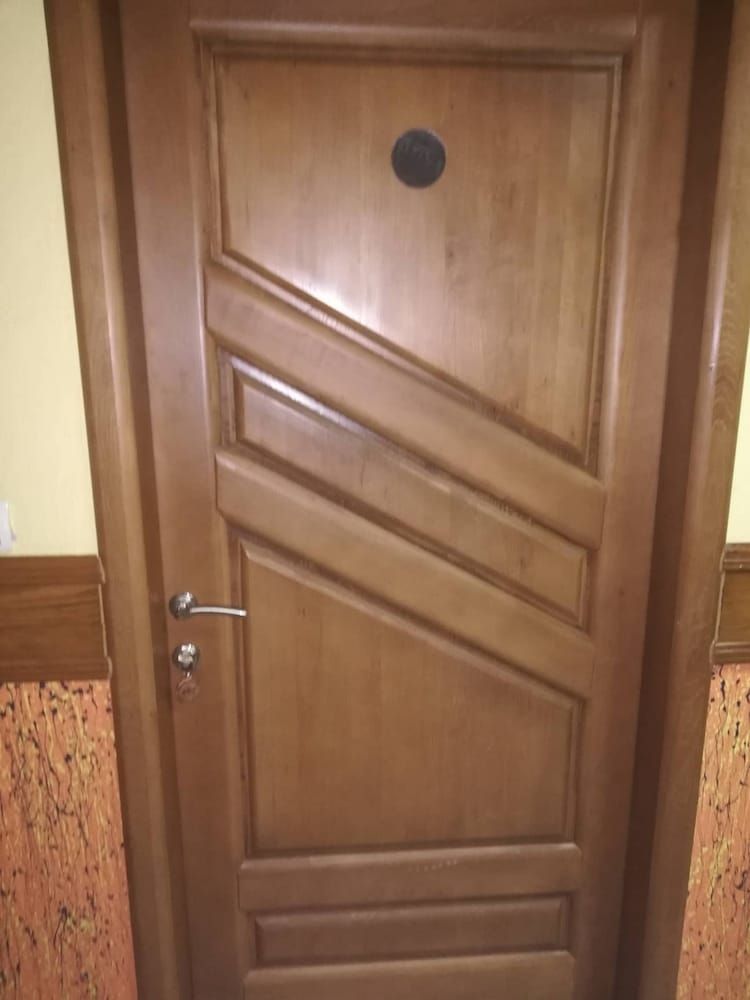 Quintuple Room