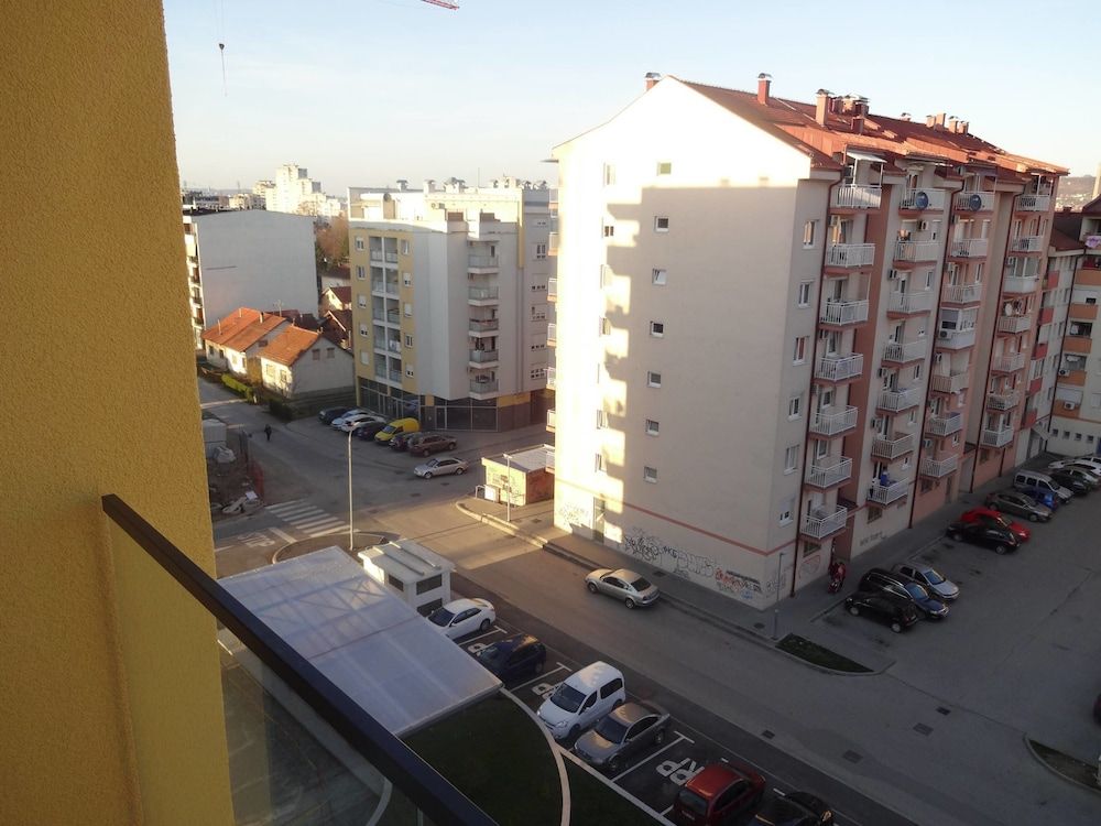 Luxury Apartment, Garden View