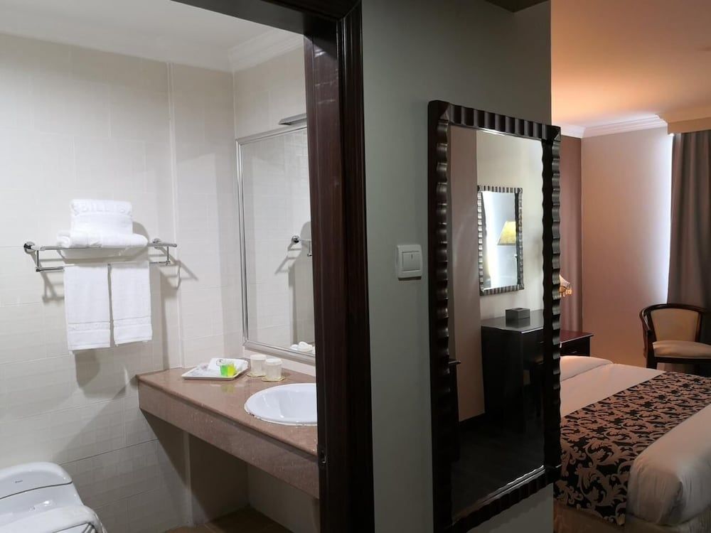 undefined Hornbill Garden Hotel 8