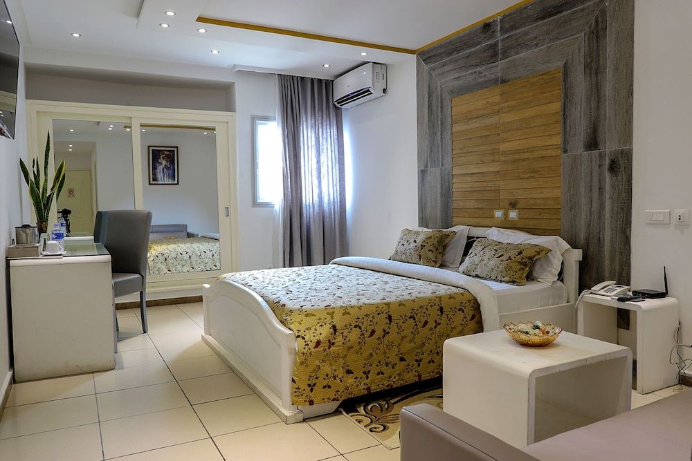 Miliet Hotel Superior Room, 1 King Bed, Non Smoking, Balcony 3