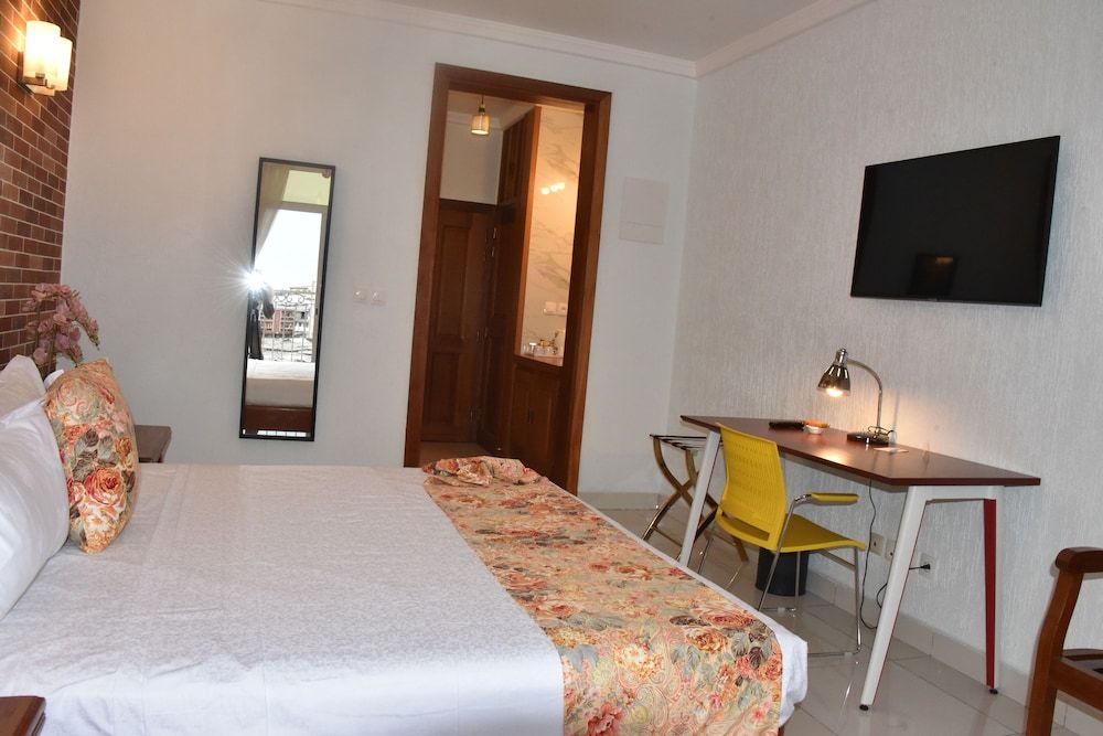 Adamaoua Grand Hotel City Standard Room, Smoking 4