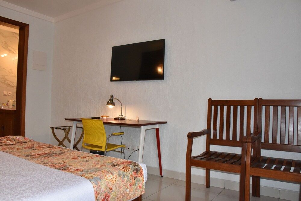 Adamaoua Grand Hotel City Standard Room, Smoking 8