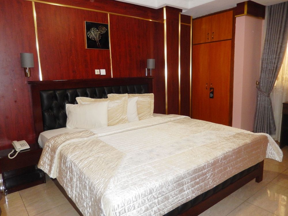 Senior Room