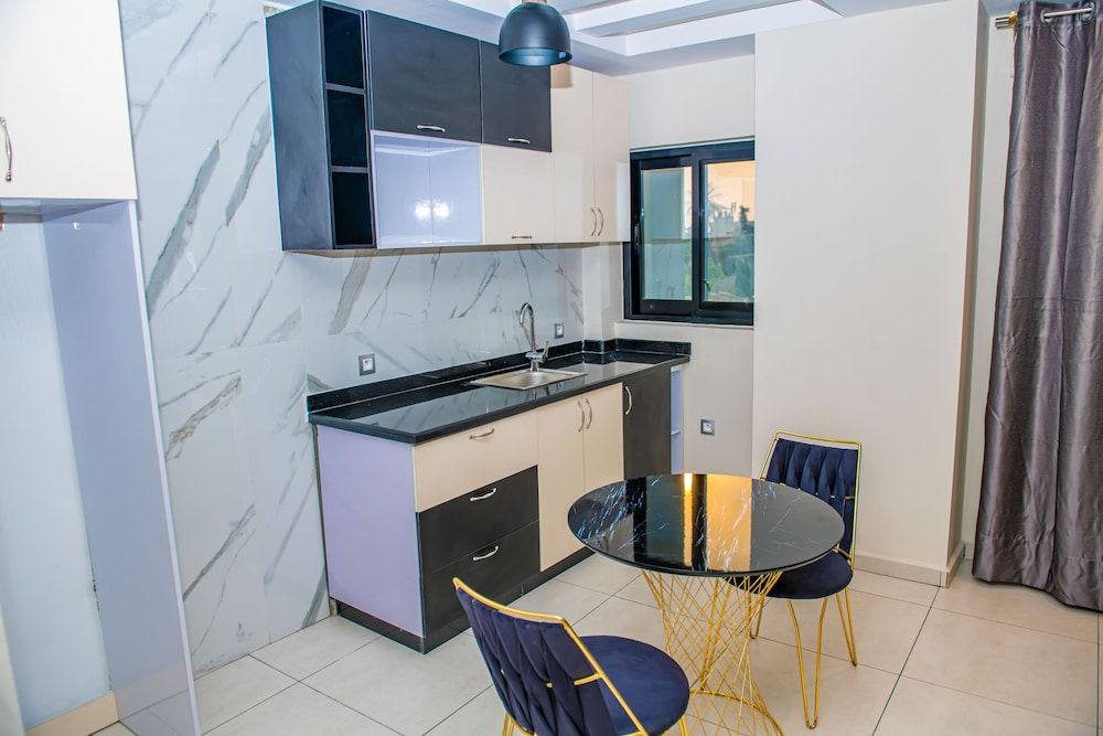 GENEVA HÔTEL Deluxe Suite 9