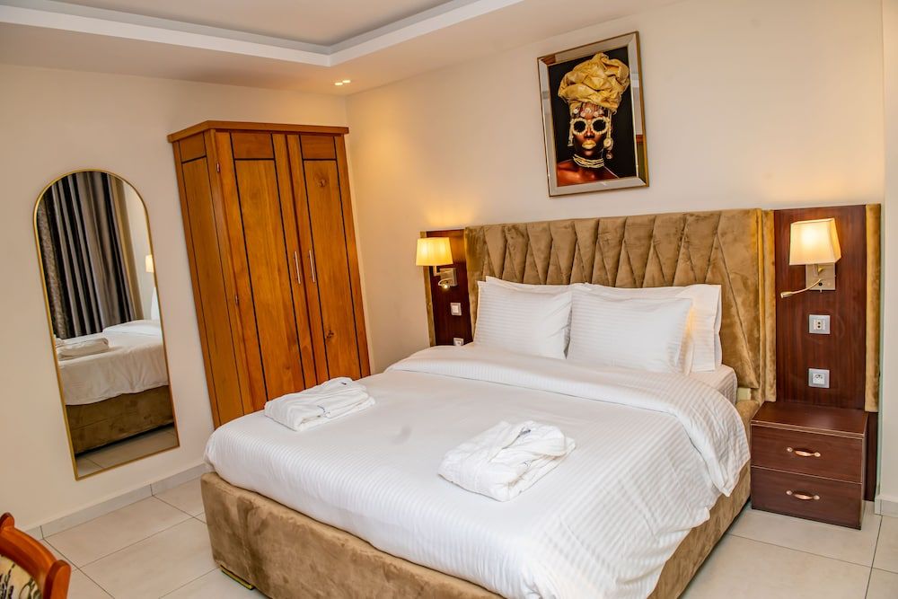 GENEVA HÔTEL Deluxe Suite 3