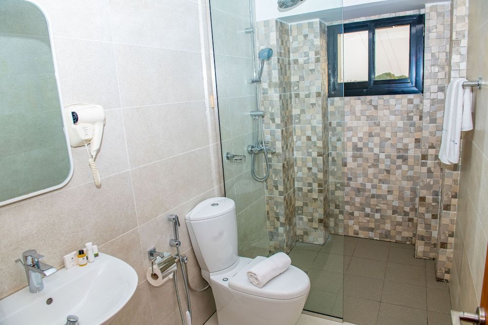 GENEVA HÔTEL Deluxe Suite 10