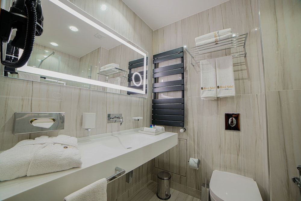 Royal Sahel Senior Suite 2