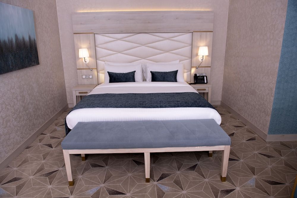 Standard Room, 1 King Bed
