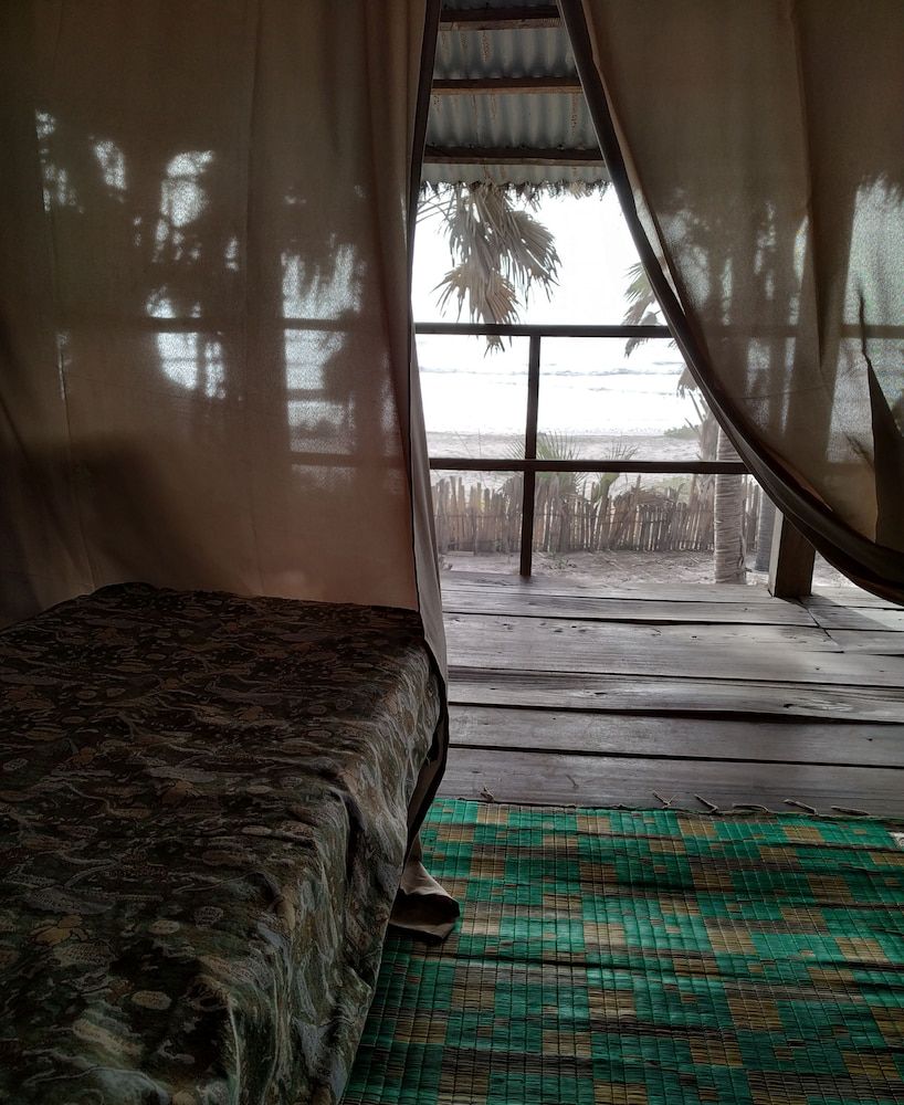 Traditional Cabin (max 2 persons)