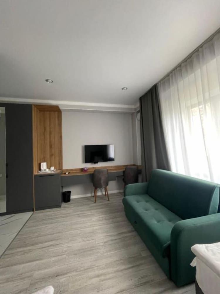 Dosman Hotel Bishkek Standard Triple Room 18