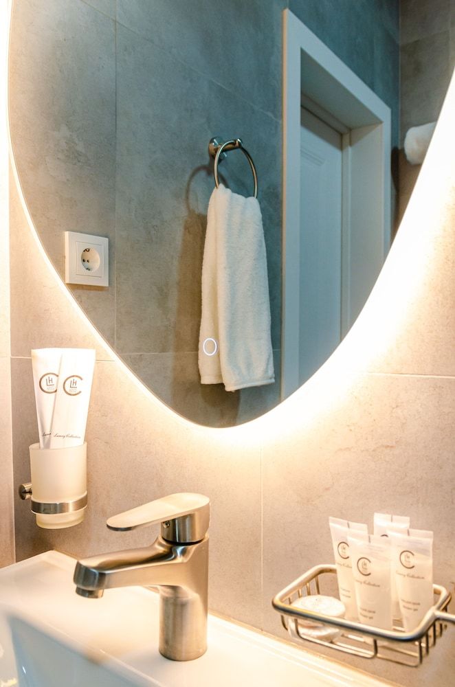 Dosman Hotel Bishkek Deluxe Room 5