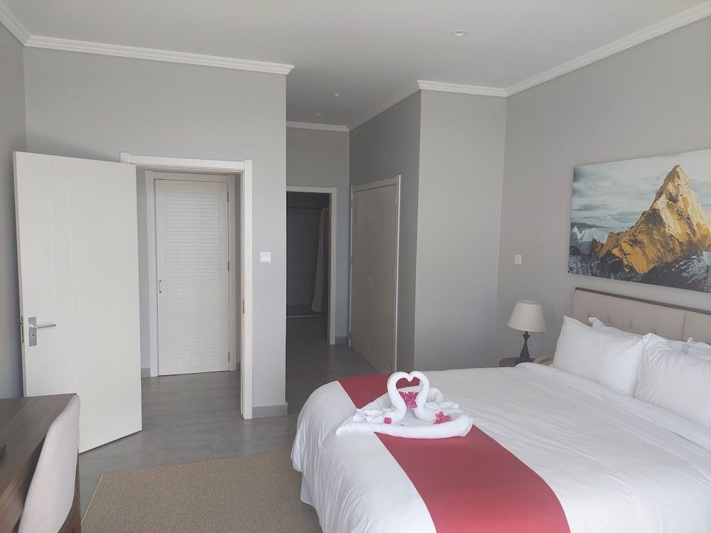 Suite, 2 Bedrooms, Non Smoking, Ocean View (2 Queen Beds)