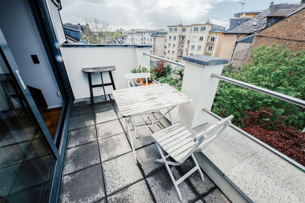 undefined Luxurious 1BR Apt w Prkg & Jacuzzi Btub 10