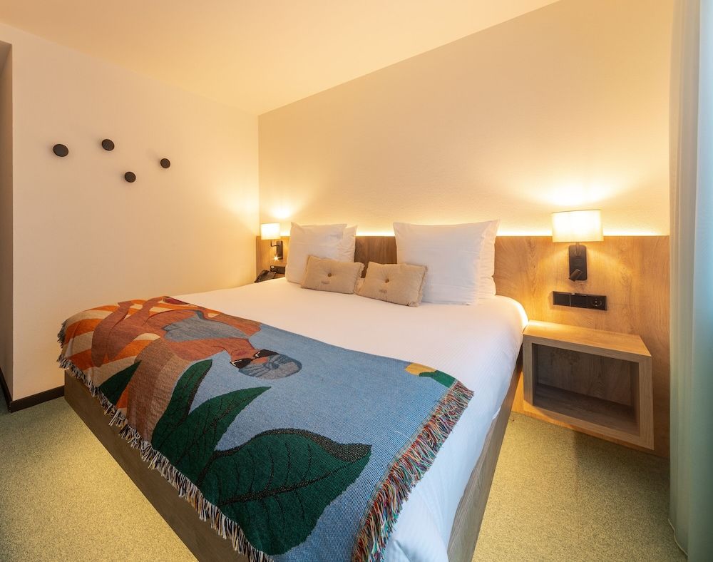 Kazakiwi Classic Double Room 2