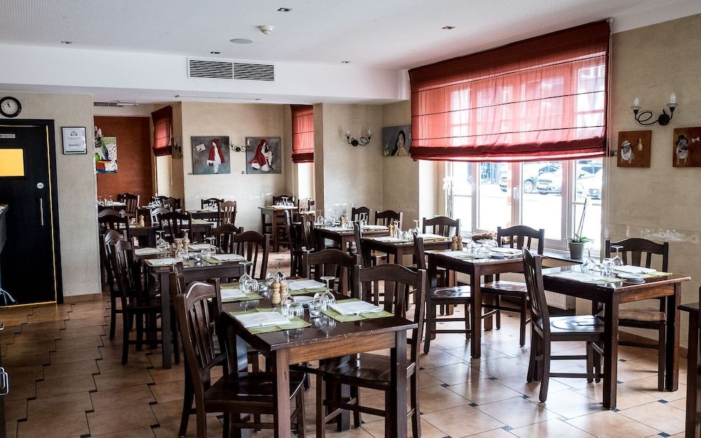 undefined Hôtel Pax 6