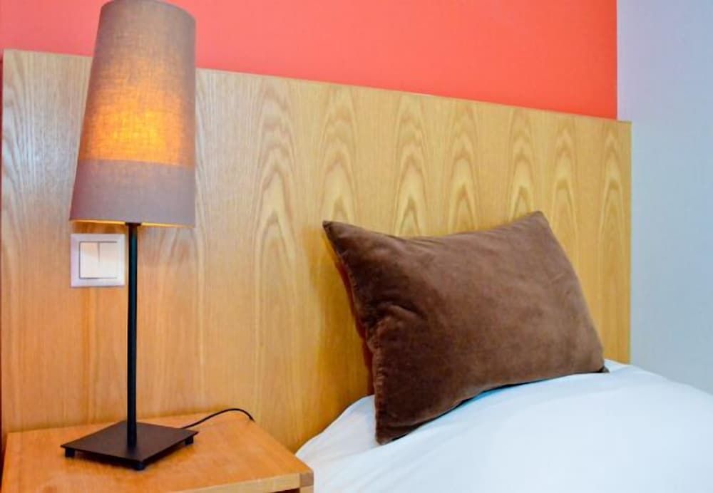 Hôtel Pax Triple Room 6