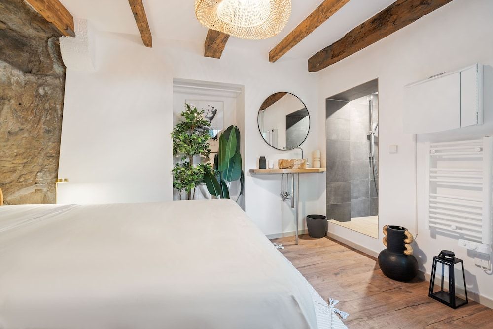 undefined Elegant 1BR Retreat in Peaceful Grund 3