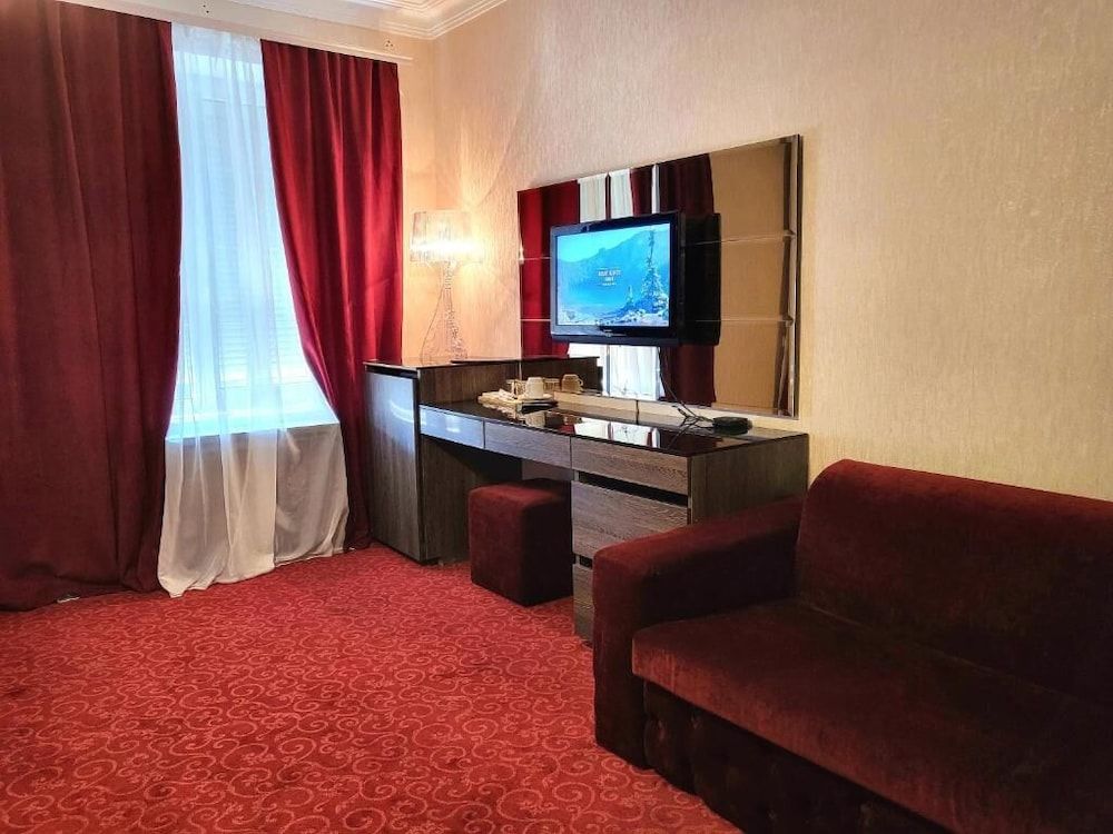 Maxim Pasha Hotel Family Double or Twin Room 4