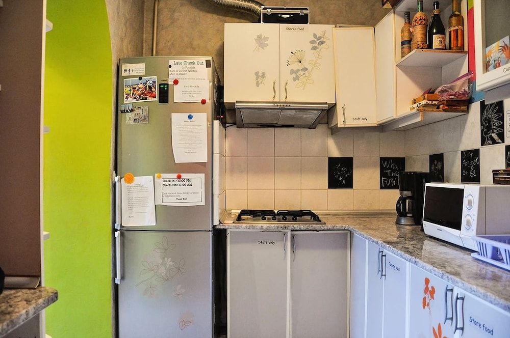 Funky Mamaliga Hostel Shared Dormitory, Mixed Dorm (4 beds) 5