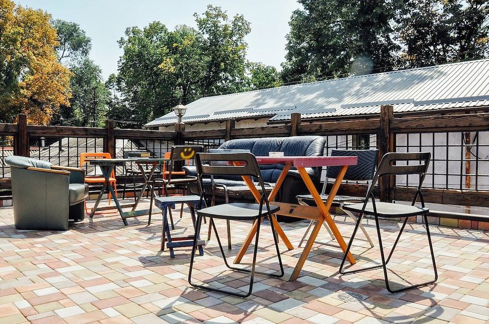 undefined Funky Mamaliga Hostel 7