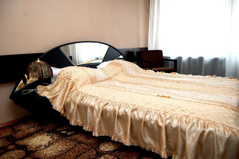 undefined Hotel Cosmos 9