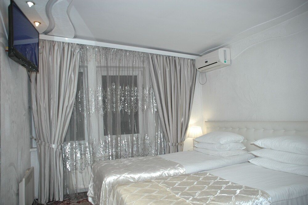Bella Donna Hotel Standard Twin Room 3