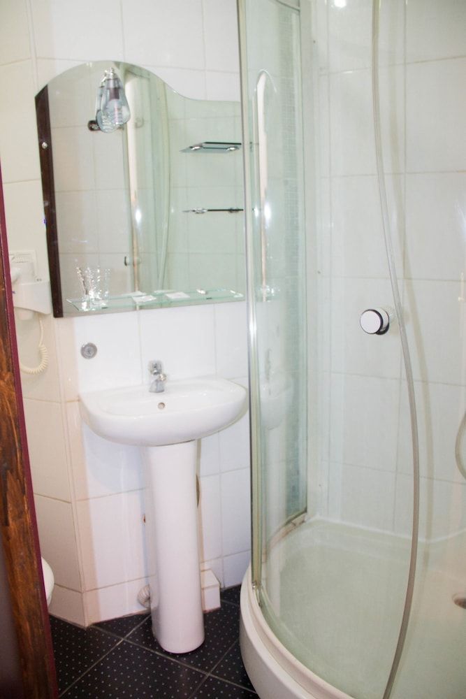 undefined Bella Donna Hotel 8