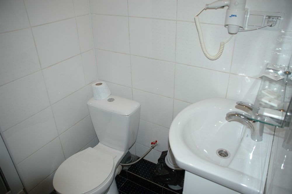 Bella Donna Hotel Standard Twin Room 6