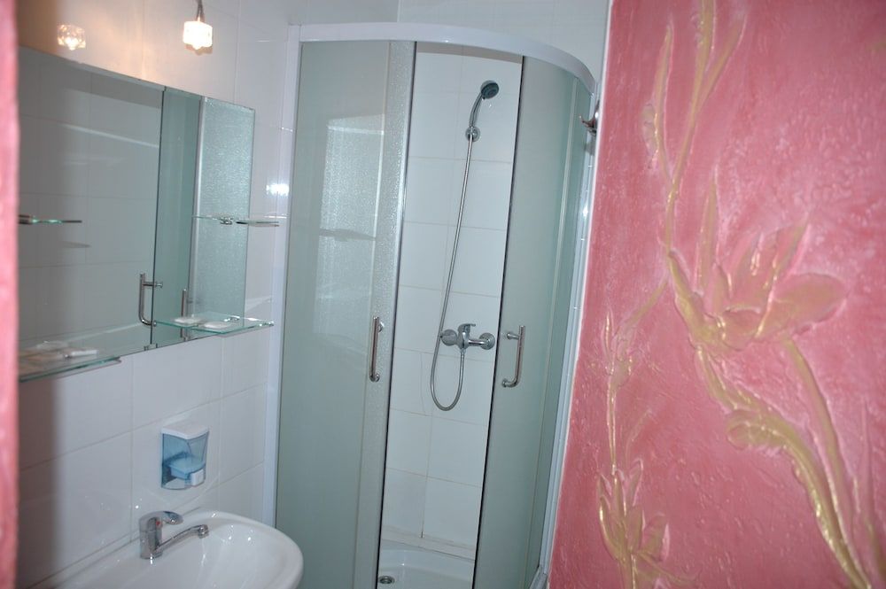 Bella Donna Hotel Economy Single Room 5