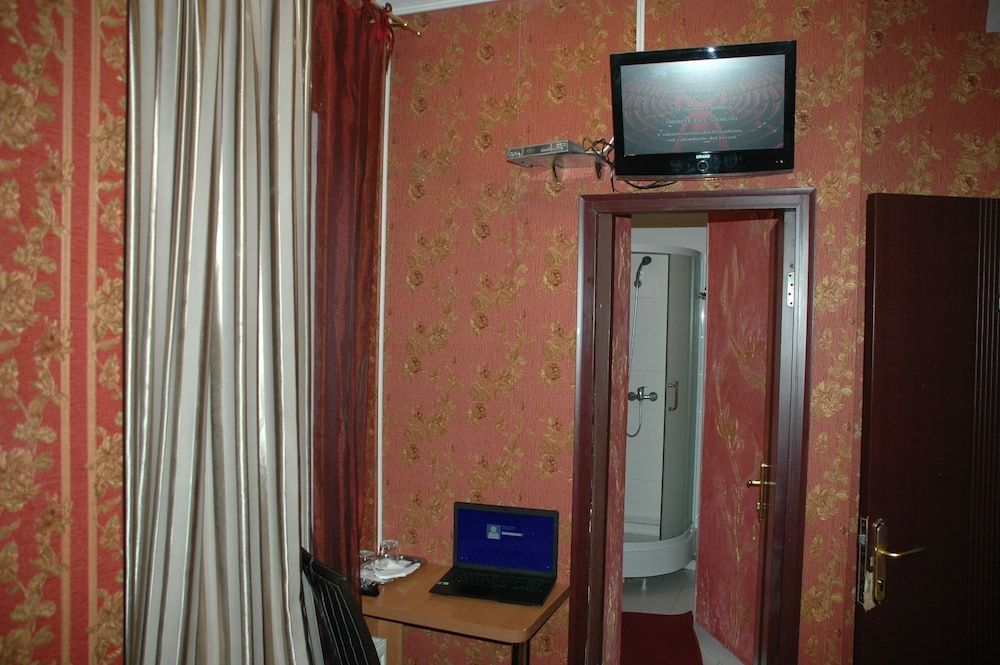 Bella Donna Hotel Economy Single Room 4