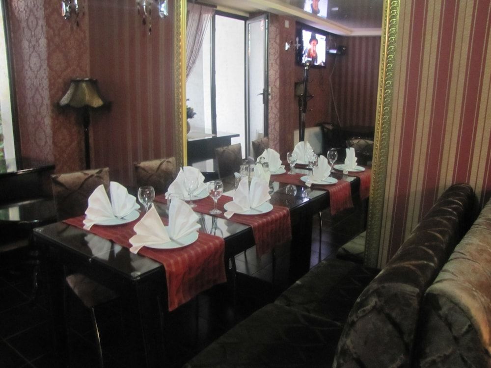 undefined Bella Donna Hotel 10